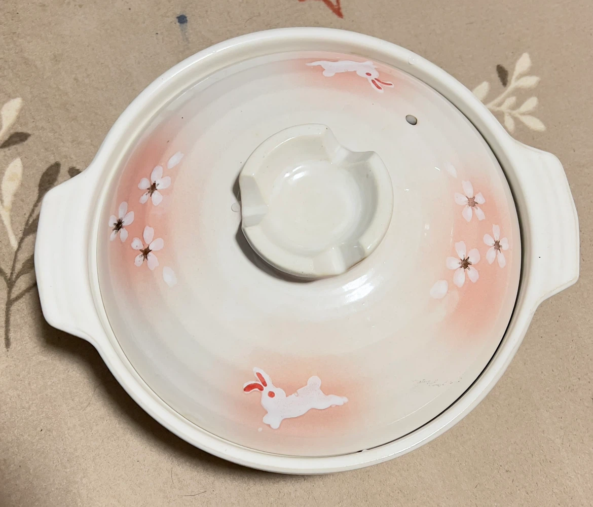 うさぎと桜柄の土鍋 22cm