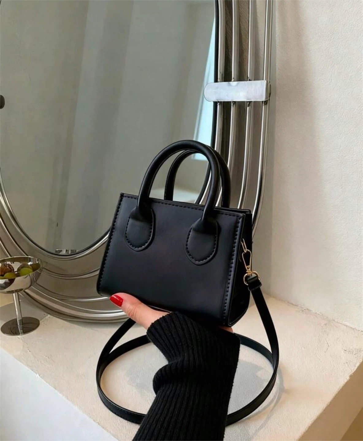ミニショルダーバッグ ブラック