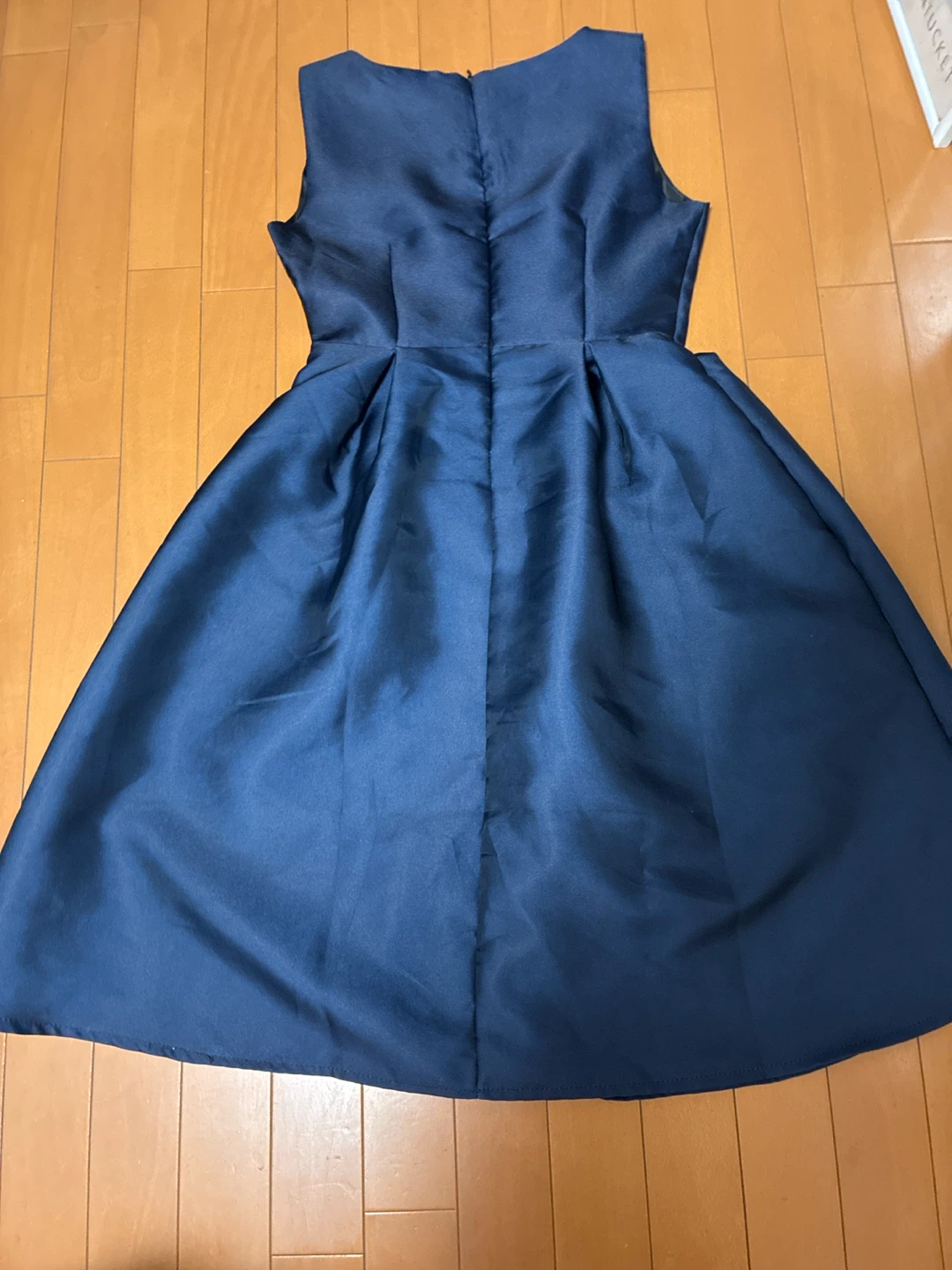 花柄フレアワンピース ネイビーの写真2枚目