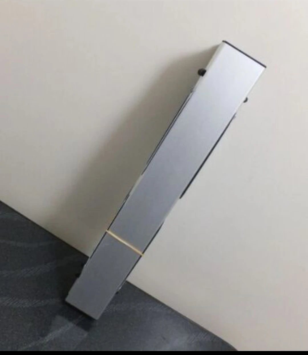 小型テーブル　アルミ製折りたたみの写真4枚目
