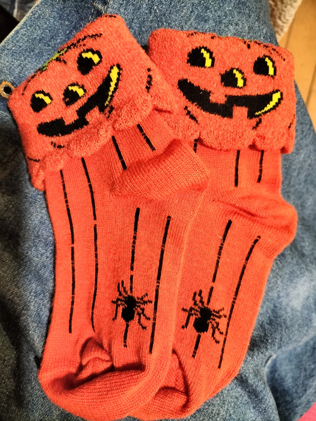 ハロウィン柄キッズ靴下 かぼちゃ クモ