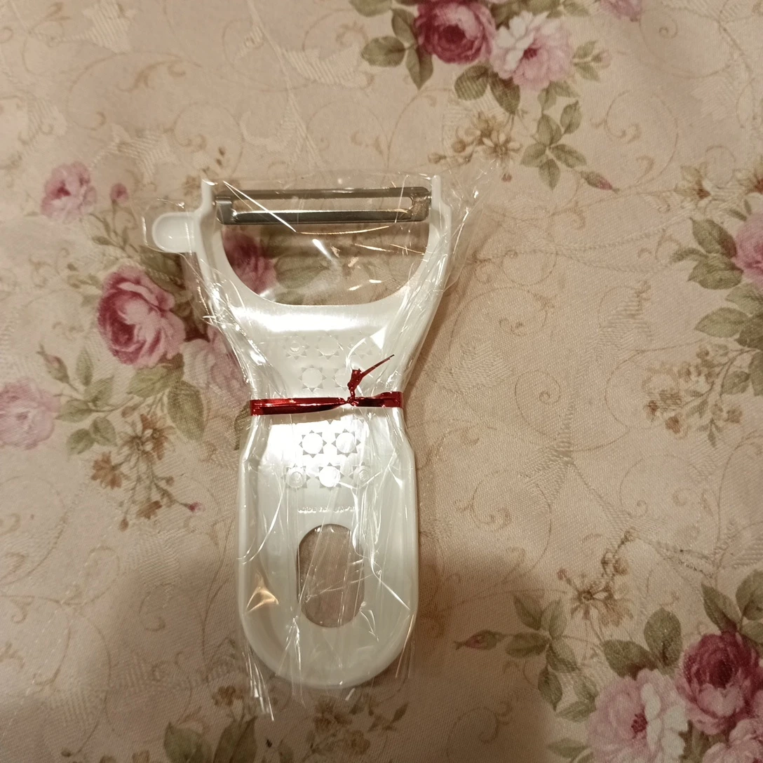 ピーラー 白 キッチン用品の写真2枚目