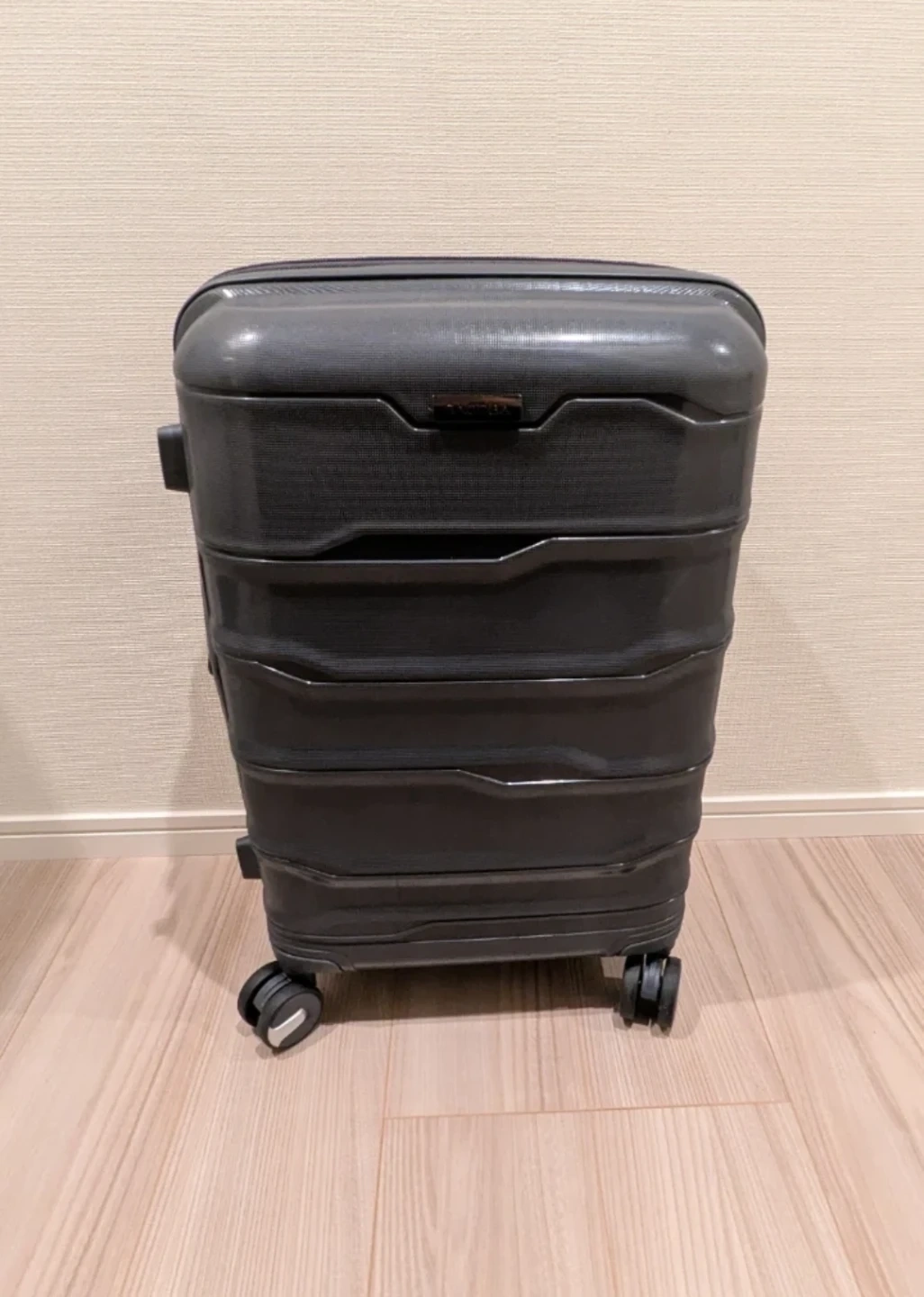 ◇ 新品未使用 スーツケース Sサイズ 超軽量 ダークグレーの写真2枚目