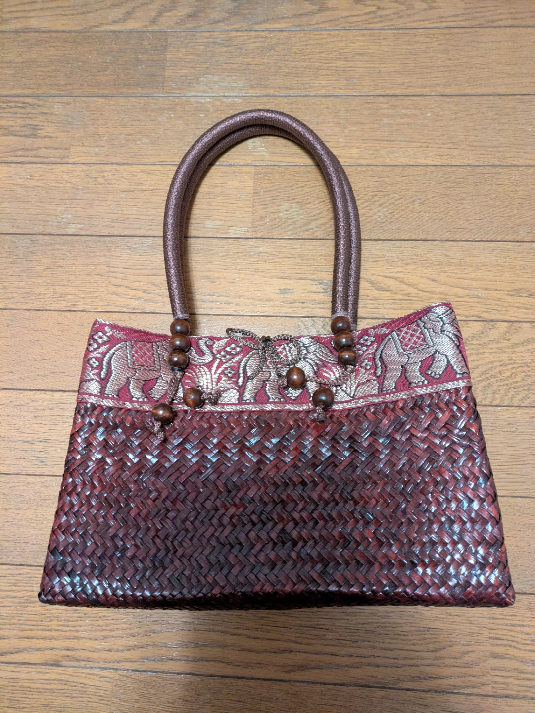 数回使用しただけの美品！象柄  かごバッグ　の写真2枚目