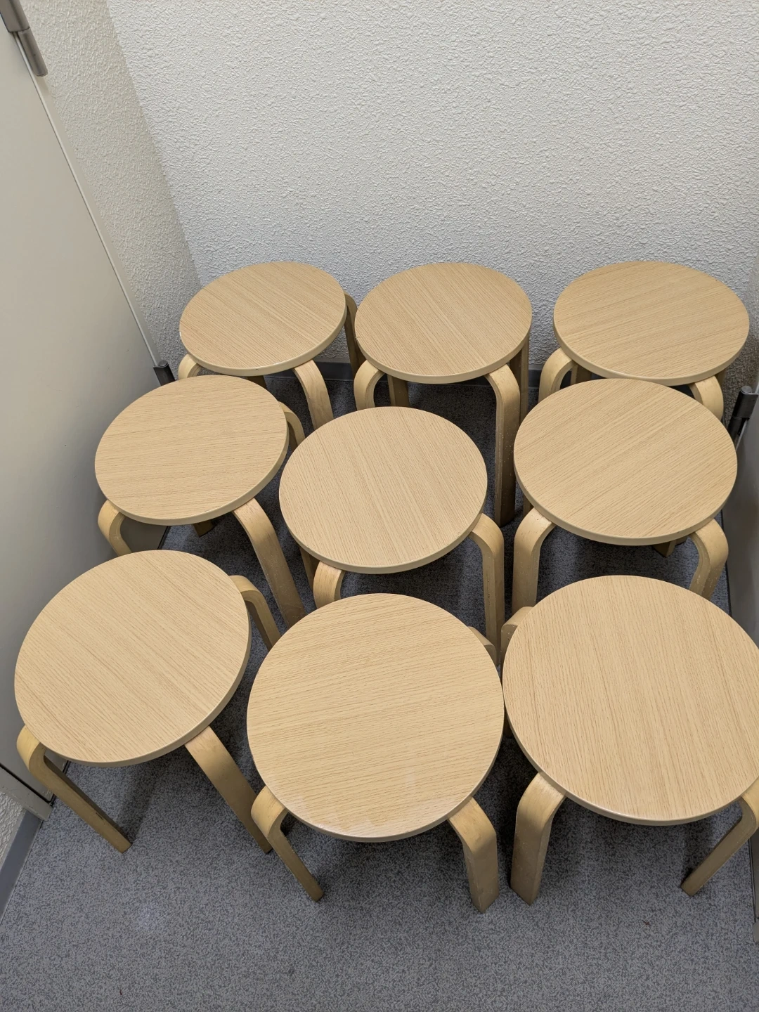 木製スツール 9脚セット 丸椅子
