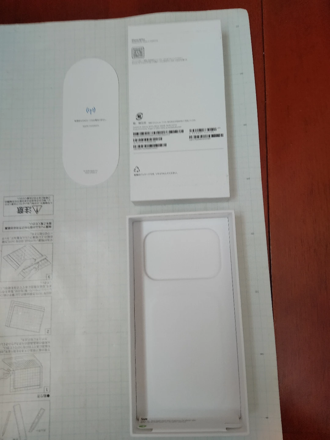 iPhonePRO　18 空き箱　スマホの写真2枚目