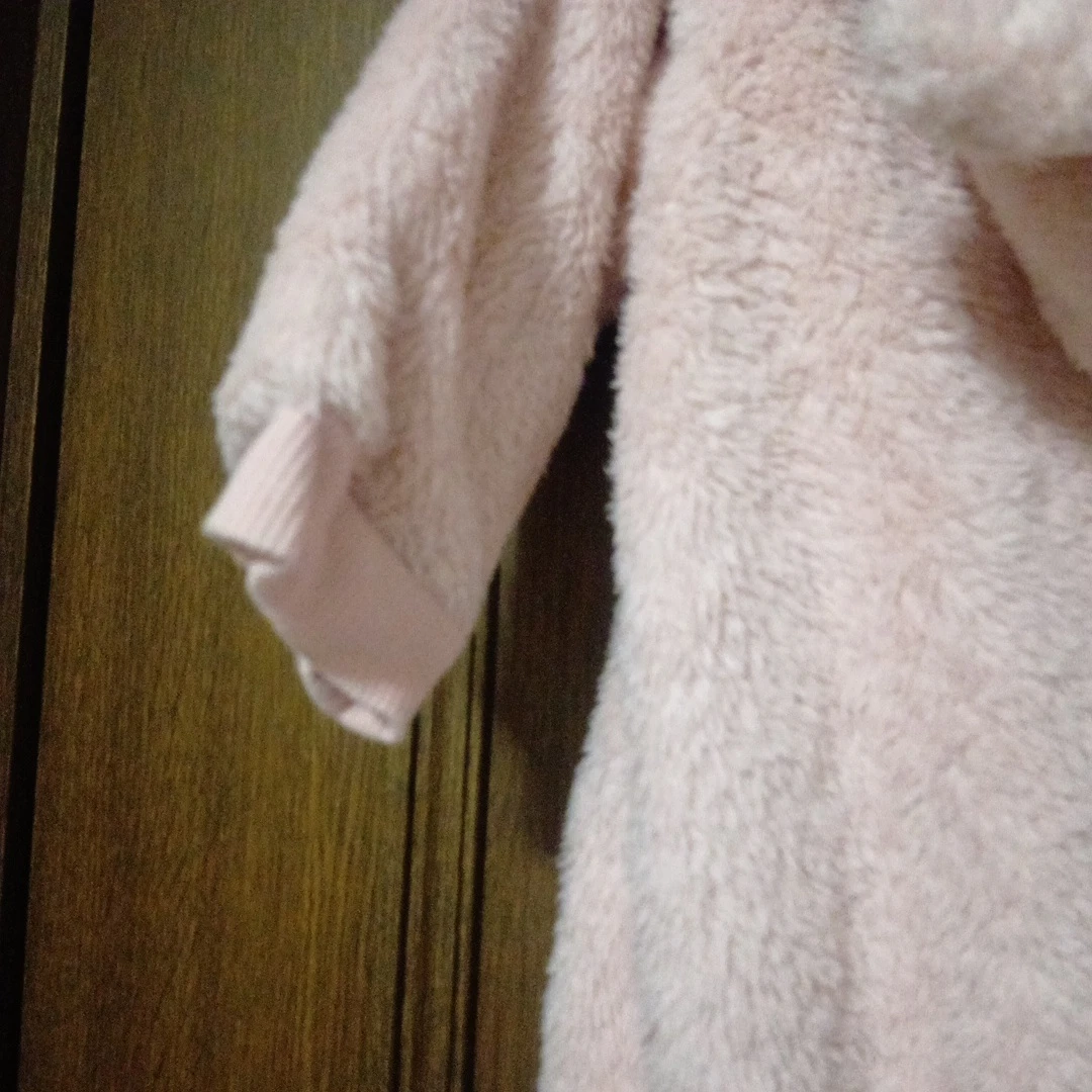ユニクロ　80 ピンクくま耳　カバーオールの写真4枚目