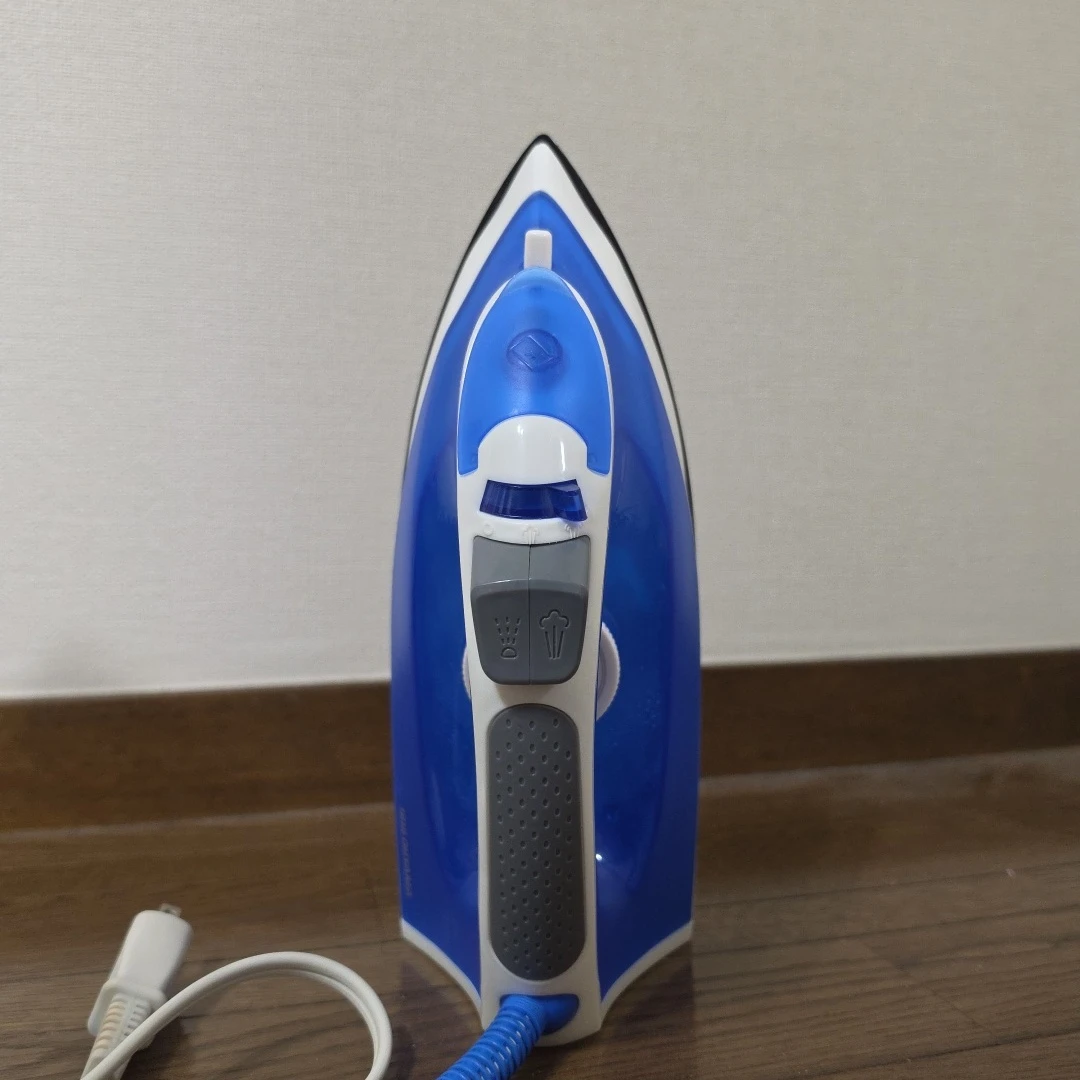 アイリスオーヤマ スチームアイロン SIR-01Aの写真3枚目