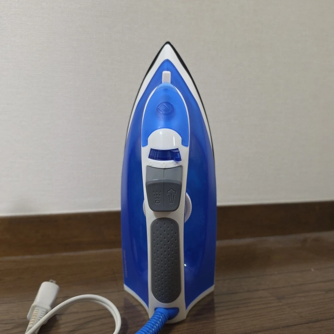 アイリスオーヤマ スチームアイロン SIR-01Aの写真3枚目