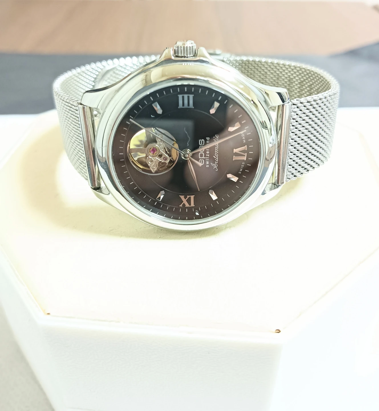 美品。EPOS エポス オープンハート 自動巻き 腕時計の写真2枚目
