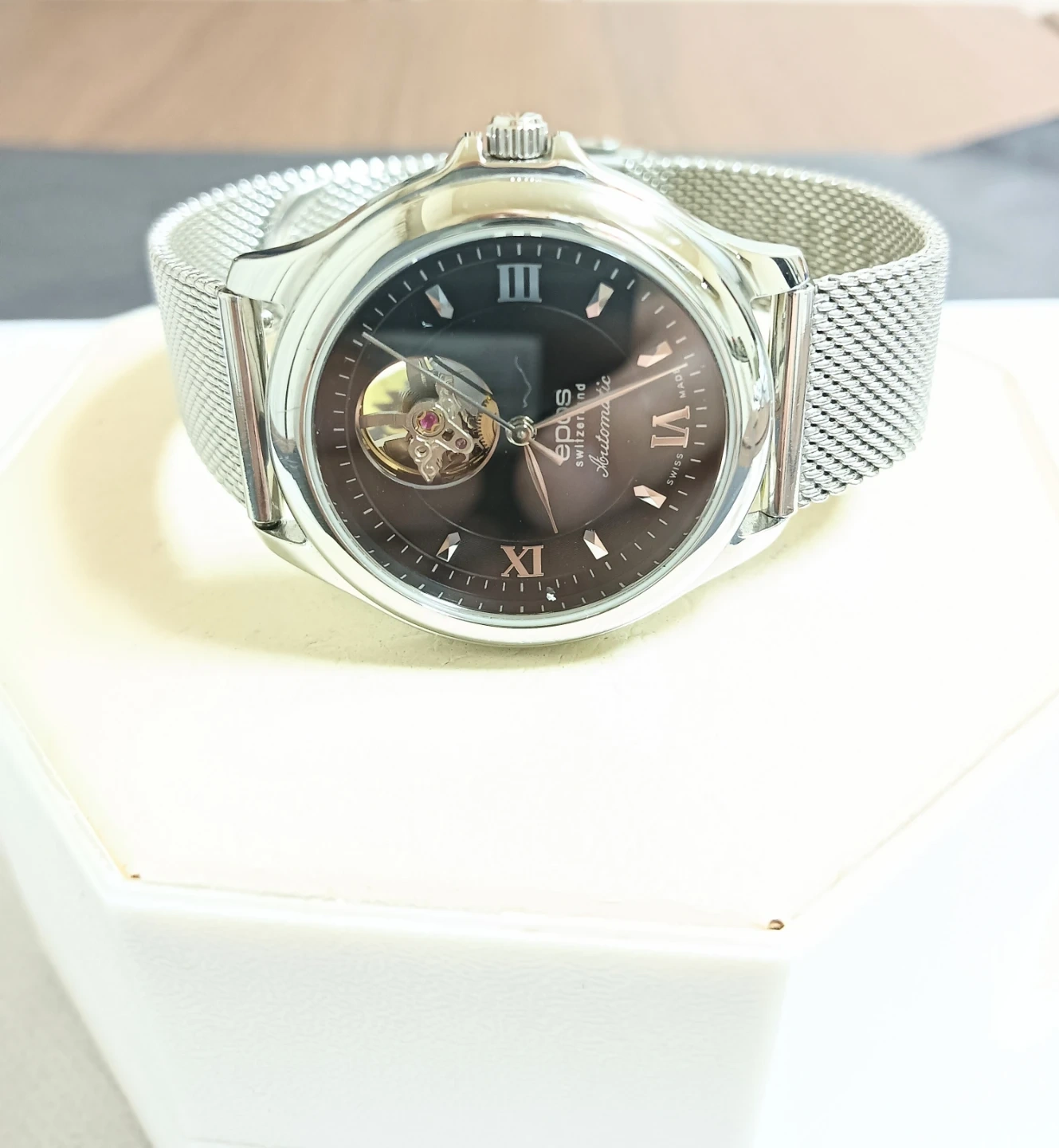 美品。EPOS エポス オープンハート 自動巻き 腕時計の写真2枚目