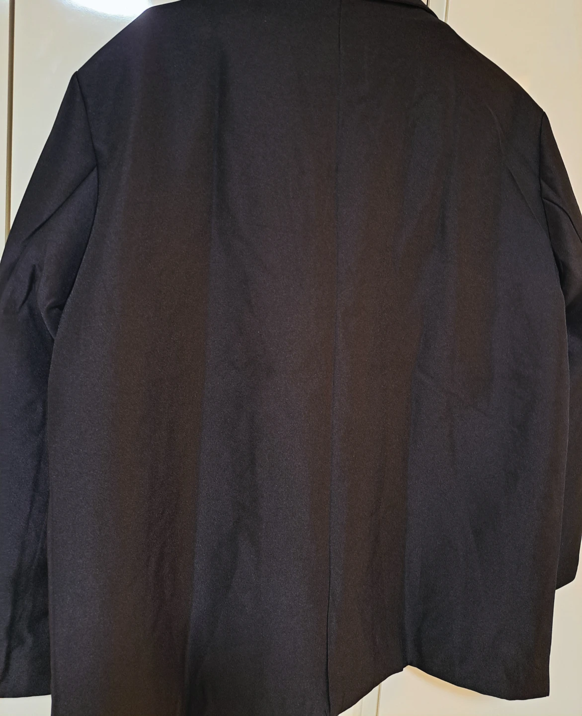 【新品】ジャケット　Lサイズの写真3枚目