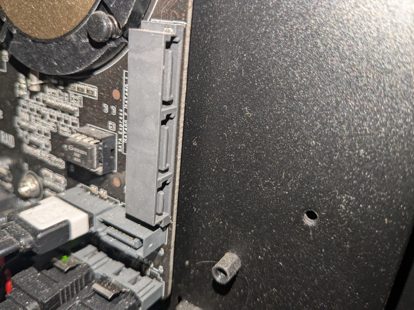 ゲーミングPCの素材