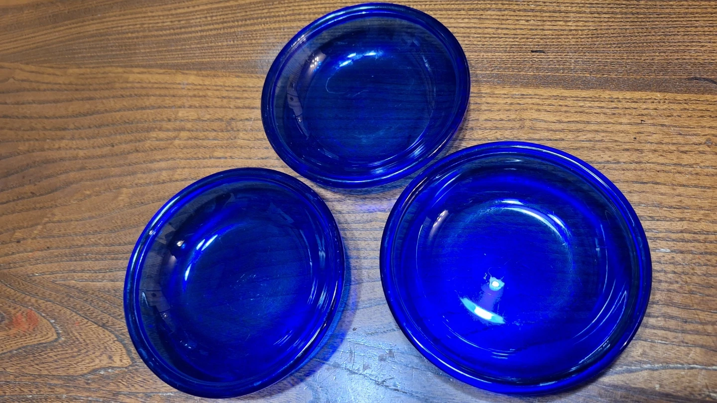 青いガラス小皿 3枚セット
