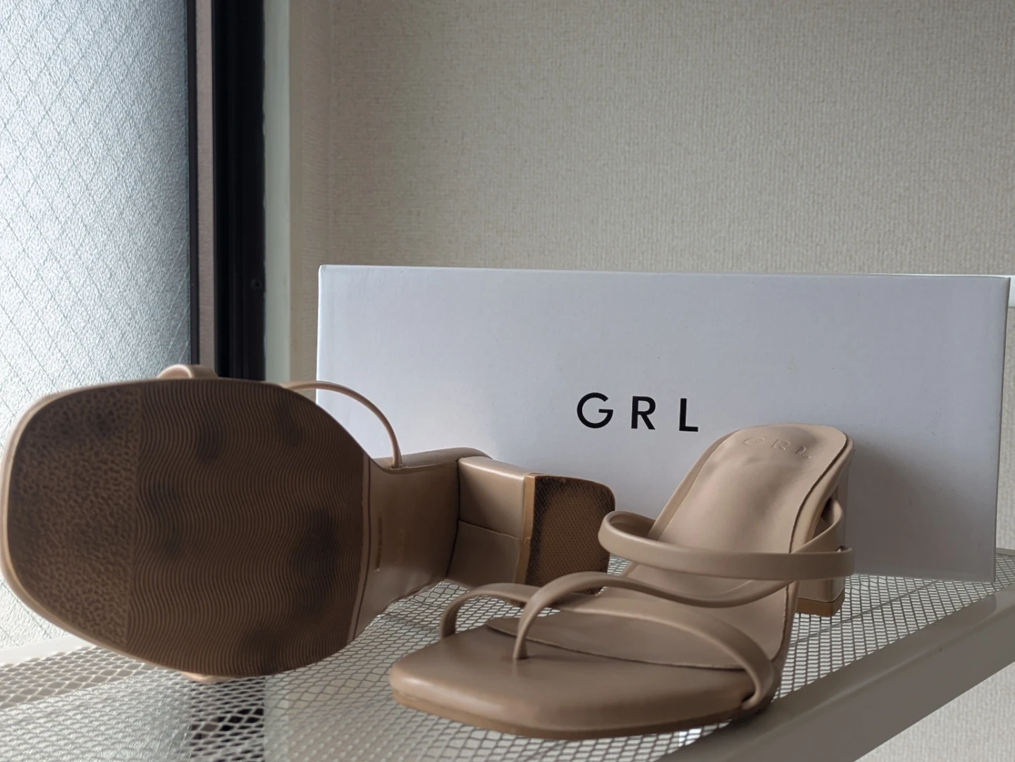 GRL トングサンダル ベージュの写真3枚目