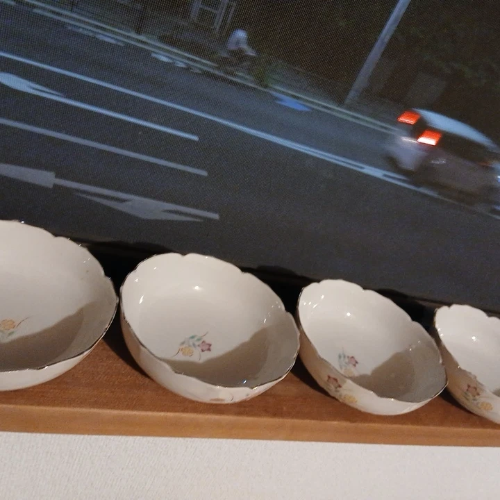 花柄 小鉢 4個セット 陶器の写真4枚目