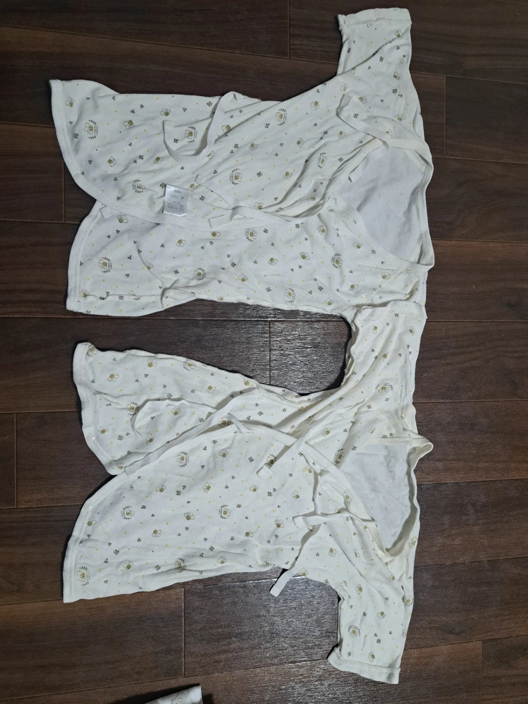 ベビー 長肌着 2枚セット ミツバチ柄 50-60cm
