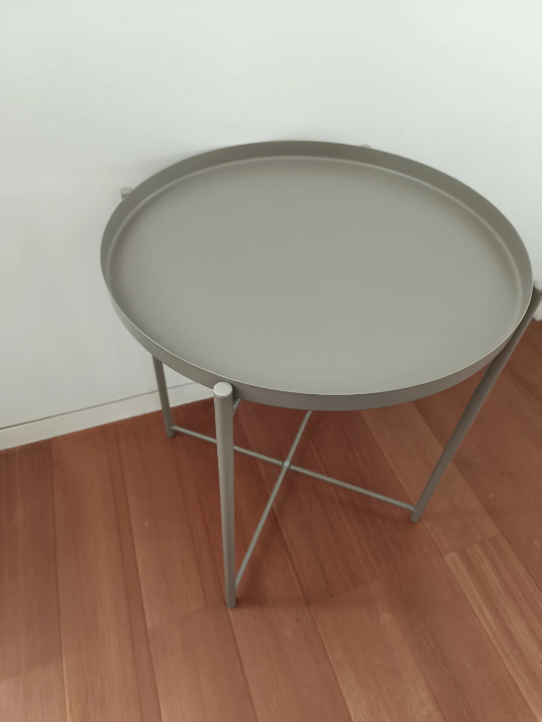 IKEA GLADOM サイドテーブル グレーの写真2枚目