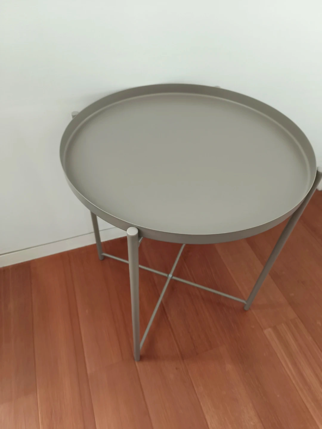 IKEA GLADOM サイドテーブル グレーの写真2枚目