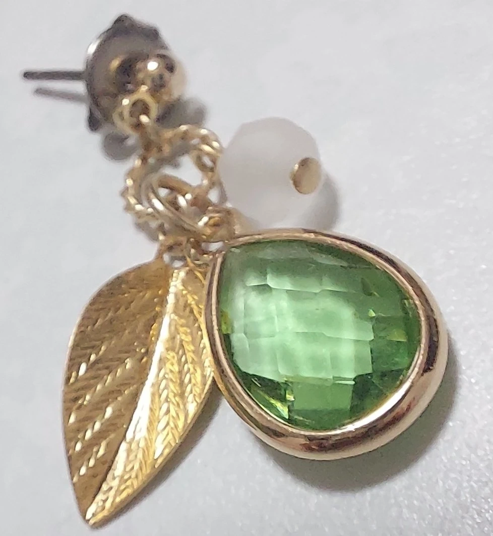 ピアス