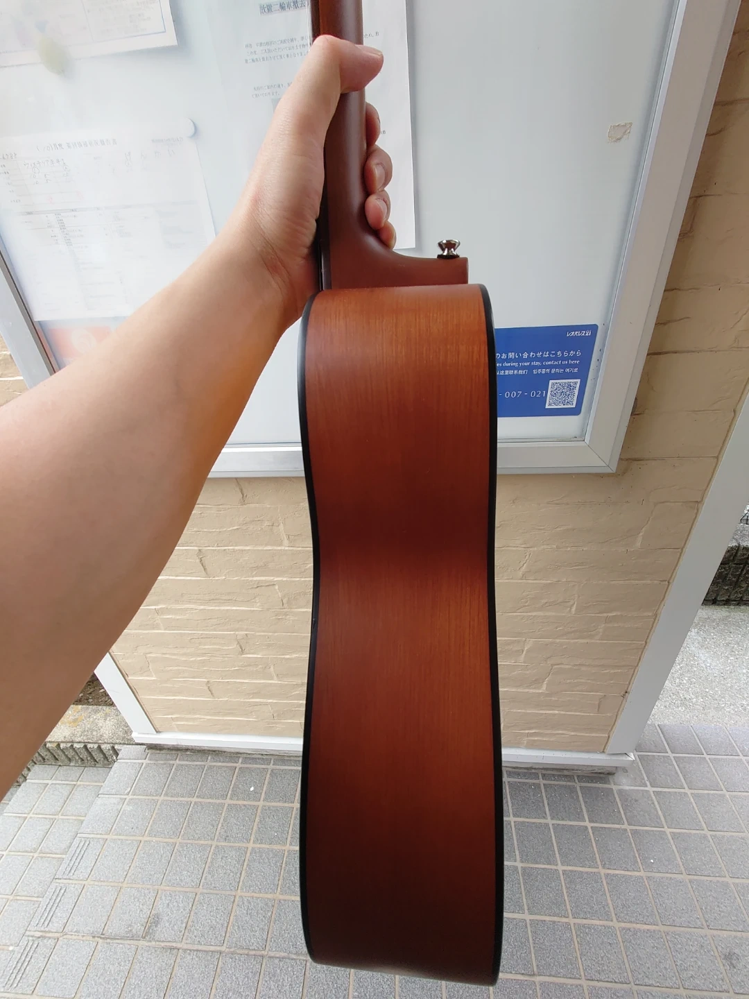 Yamaha FG JR1 3/4 Size Acoustic Guitar with Gig Bag Guitar Caseの写真4枚目
