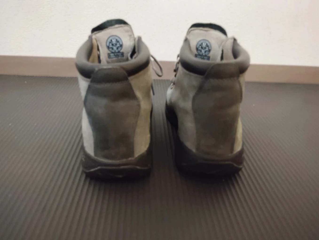 キーン  KEEN  トレッキングシューズ 26.5cmの写真2枚目
