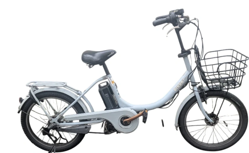 安心整備品、配送要相談🌸 20インチ ブリジストン電動自転車 バッテー長距離用新品近い