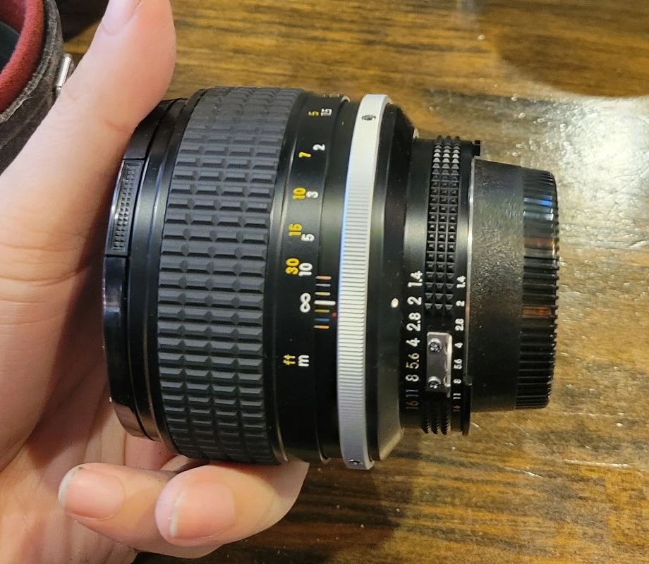 Nikon Ai-S NIKKOR 85mm F1.4 単焦点レンズ