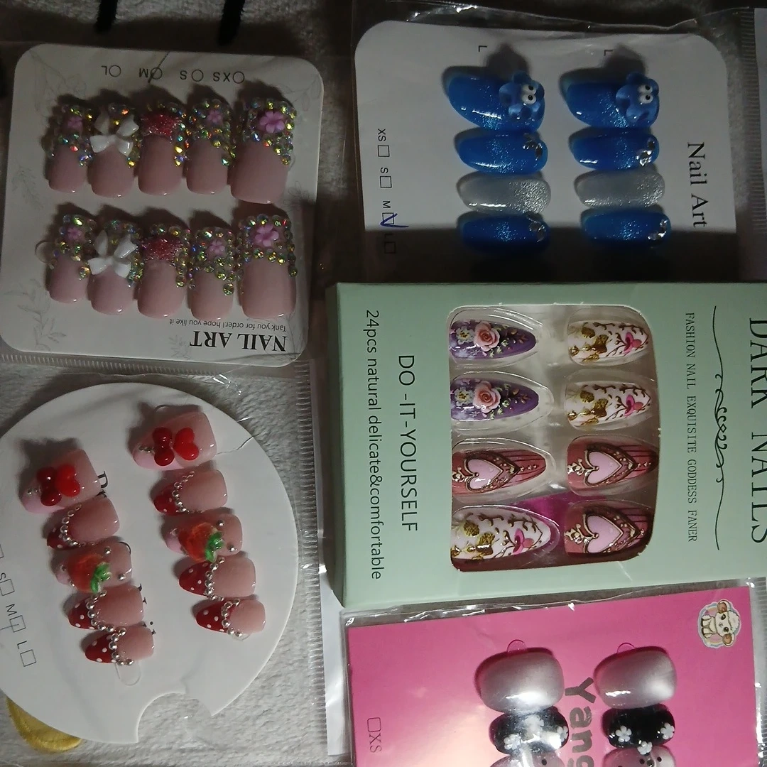 💗マグネット3Dビジュ💗ネイルチップ 3点セット