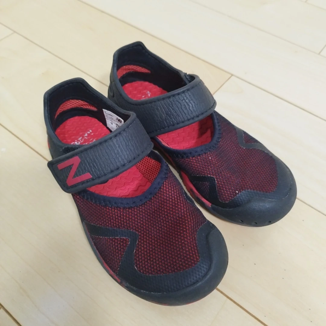 ニューバランス ウォーターシューズ 18cm サンダル