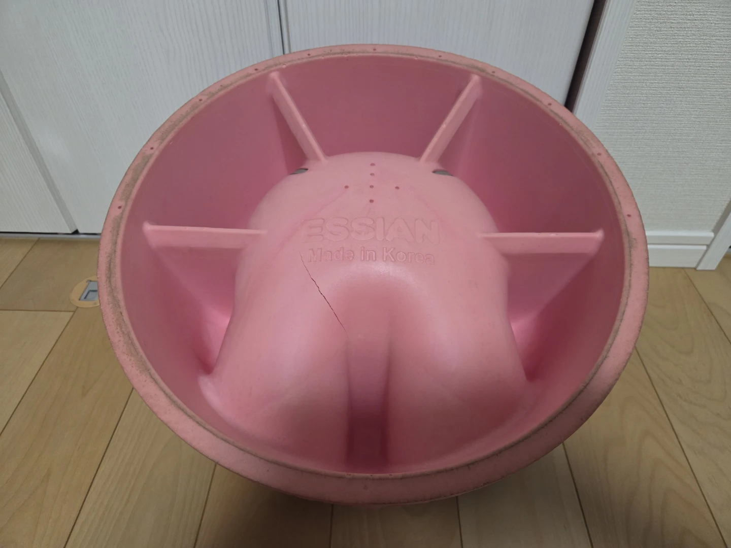 エシアン ベビーチェア ピンクの写真5枚目