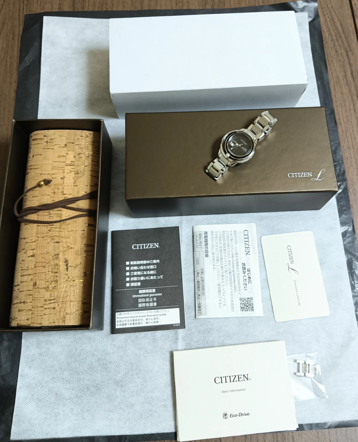 未使用近い美品11万。CITIZEN エルシリーズ ダイヤモンド エコドライブ 腕時計の写真2枚目