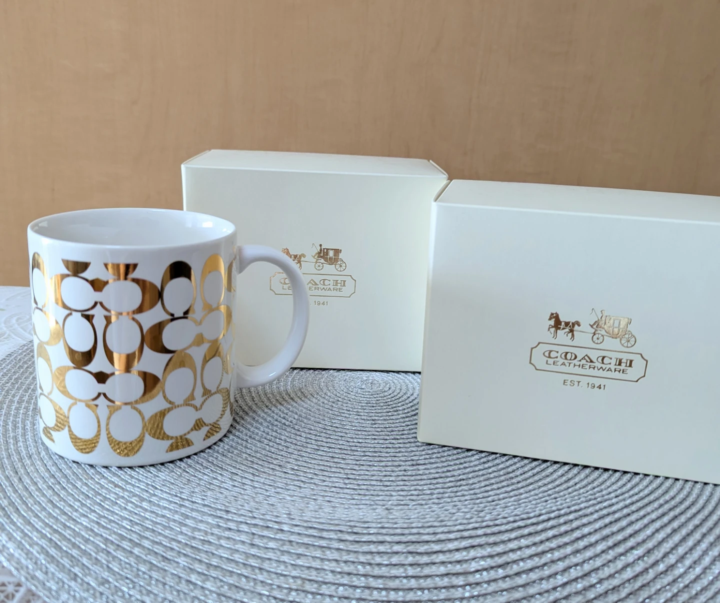 コーチ マグカップ ゴールド シグネチャー 箱付き