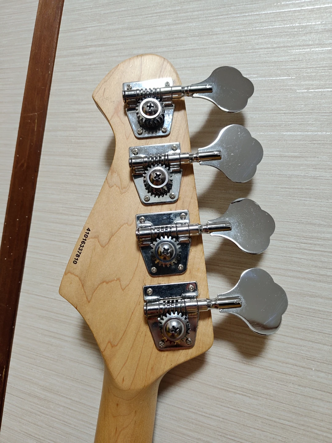 Legend Jazz Bassの写真6枚目