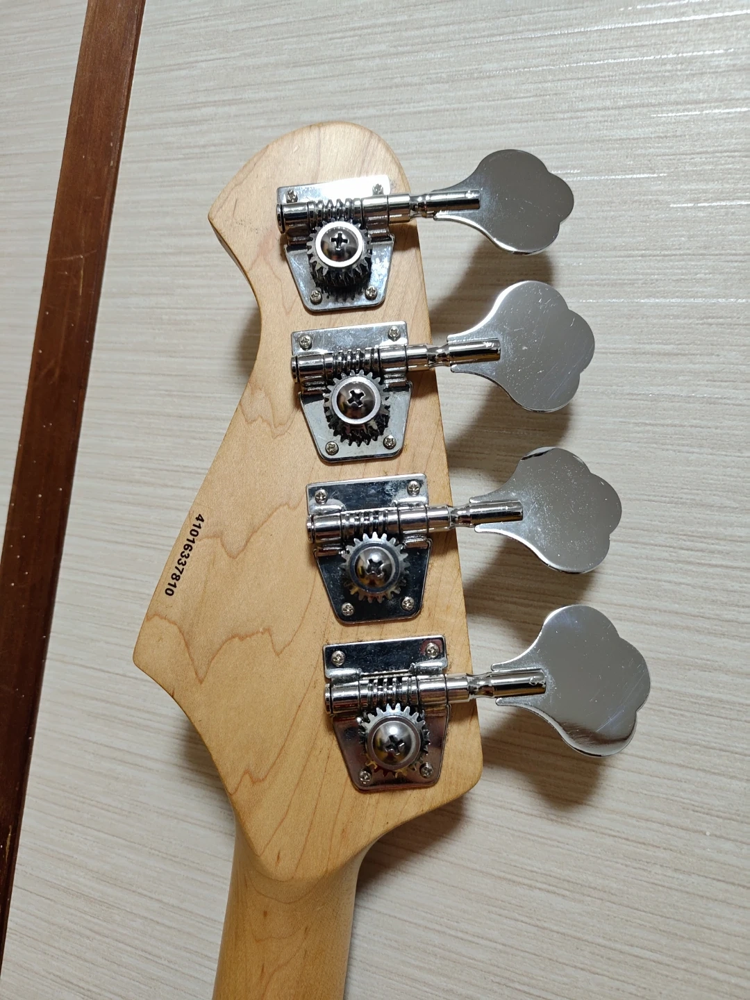 Legend Jazz Bassの写真6枚目