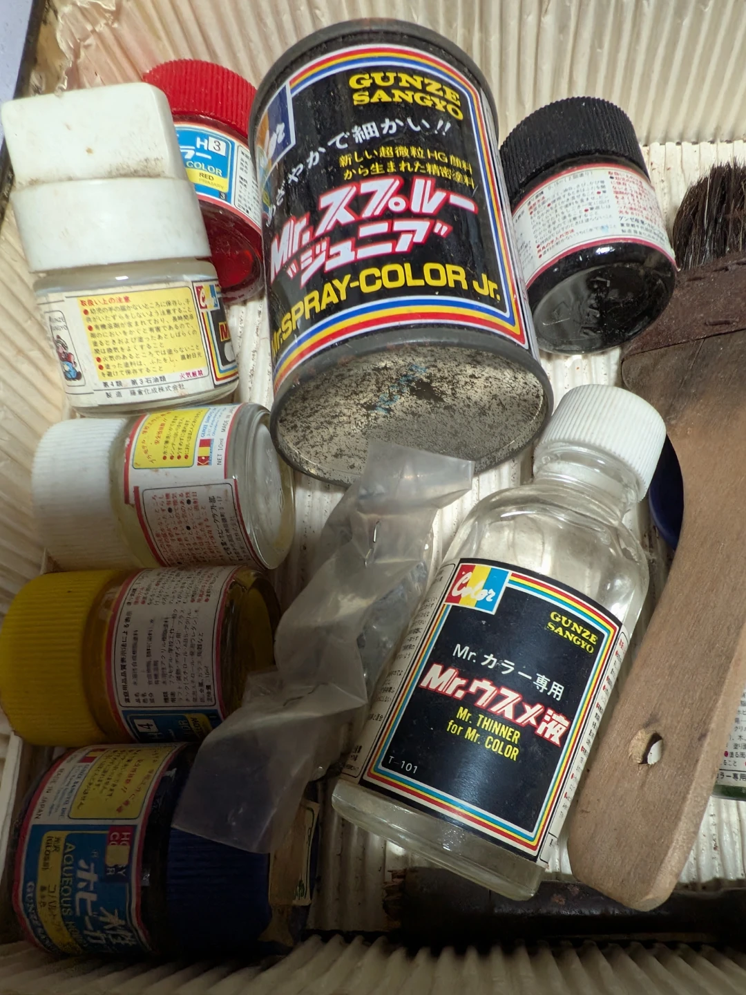 グンゼ産業 模型用塗料 溶剤 筆 万年皿セットの写真2枚目