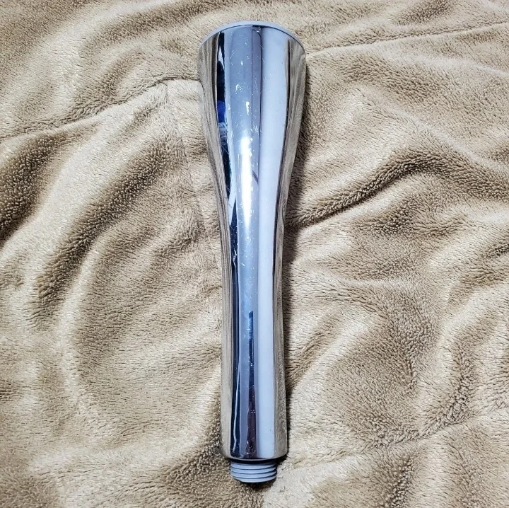 美中古 シャワーヘッド 簡単取り付け水圧強めの写真2枚目