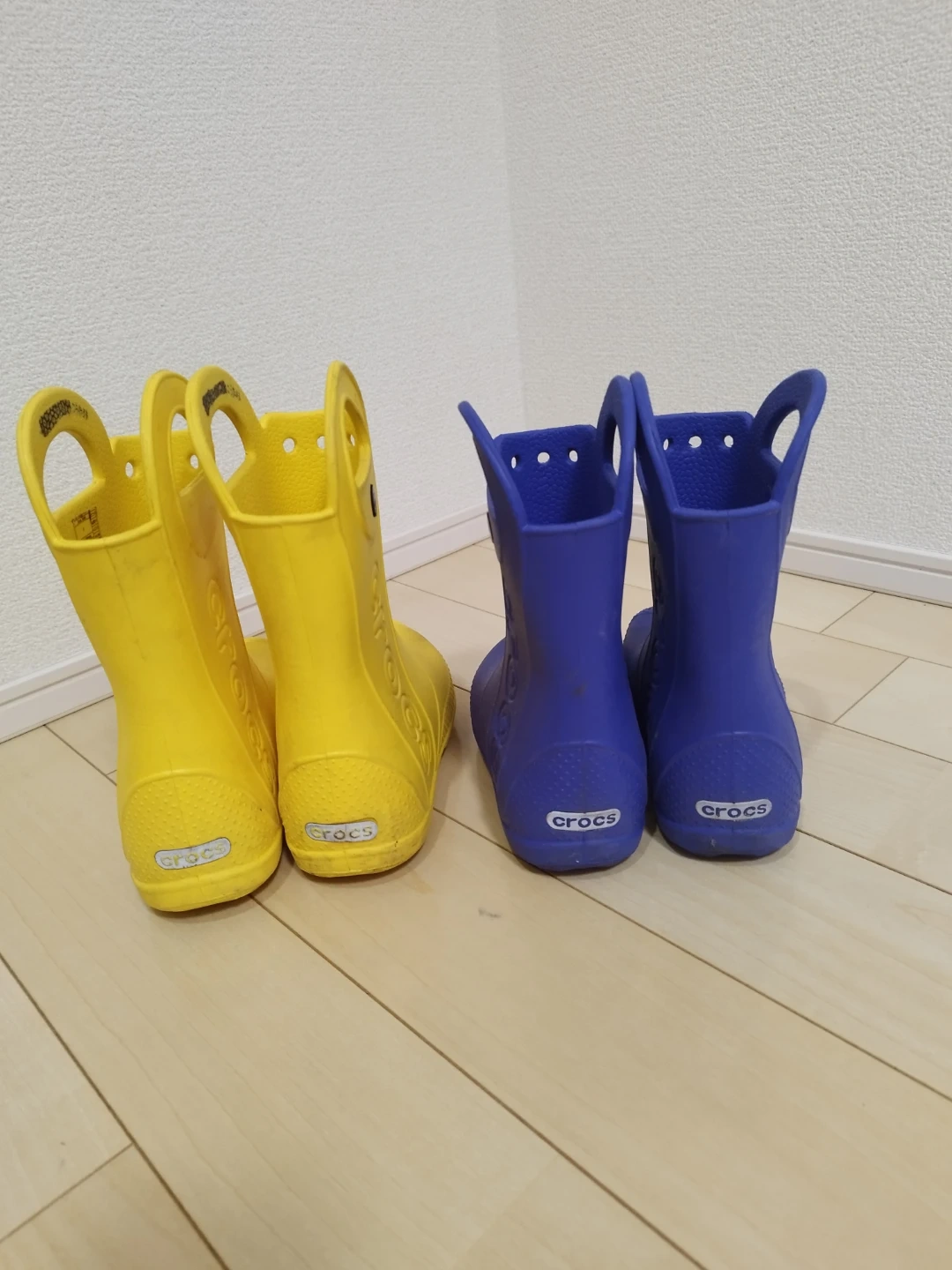 クロックス キッズ レインブーツ 2足セットの写真2枚目