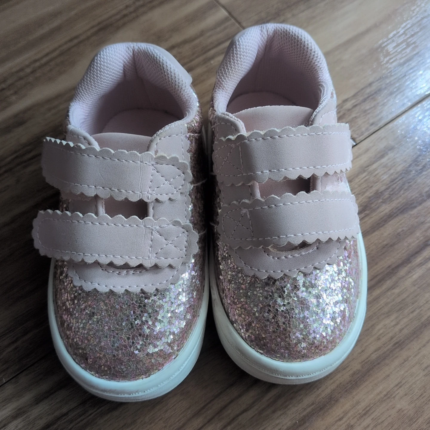 H＆Mキッズ スニーカー ピンク ラメ