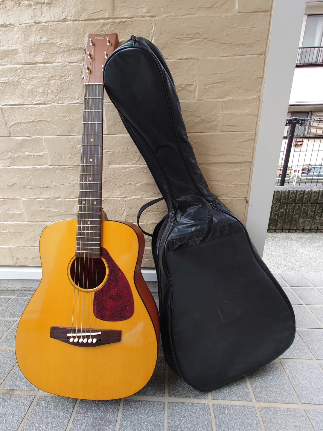 Yamaha FG JR1 3/4 Size Acoustic Guitar with Gig Bag Guitar Caseの写真7枚目
