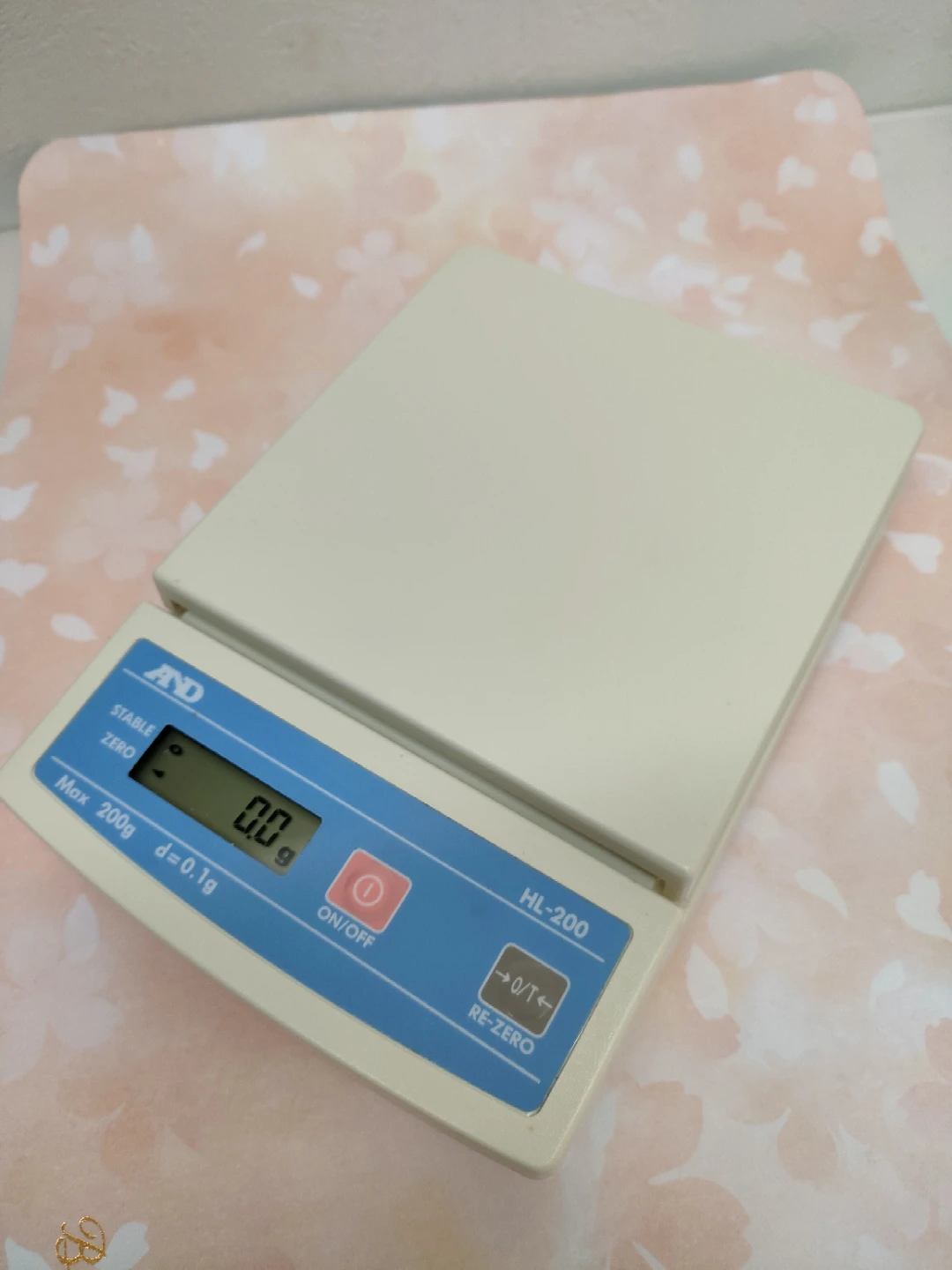 デジタルはかり HL-200（０.1g）の写真2枚目