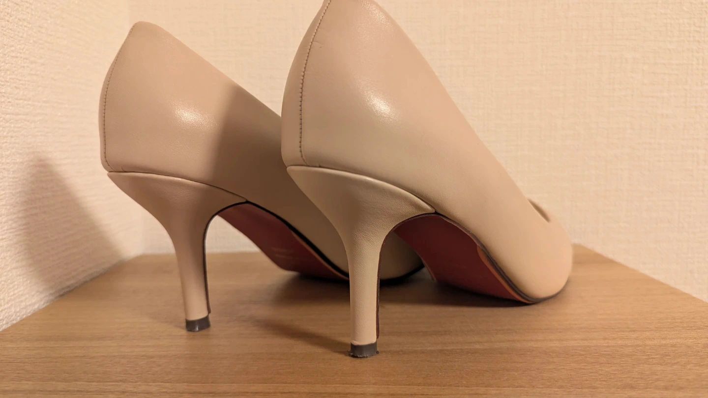 menue パンプス ベージュ 26.0cmの写真2枚目