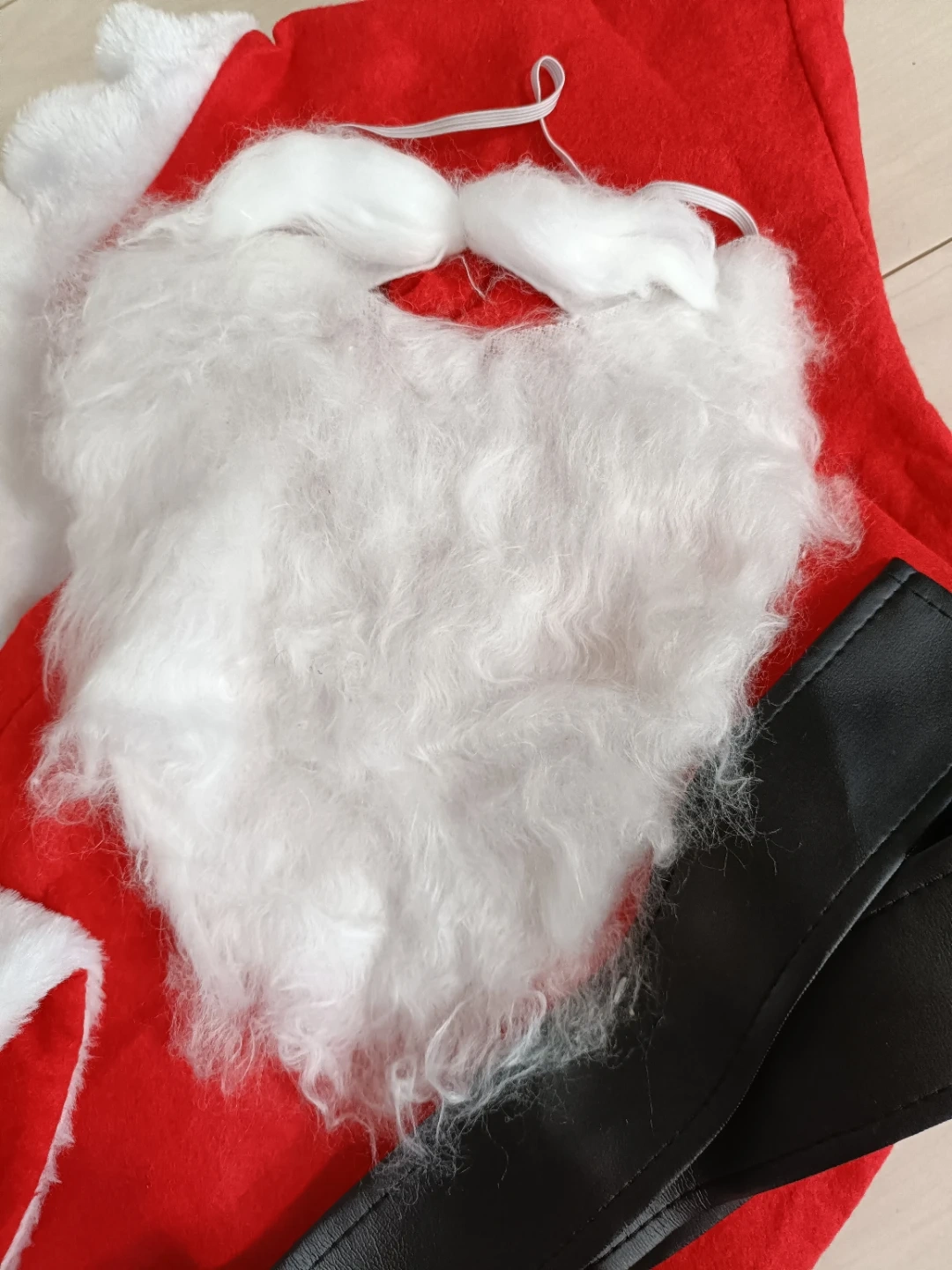 【ドンキ】サンタクロース 衣装 メンズ フリーサイズの写真3枚目
