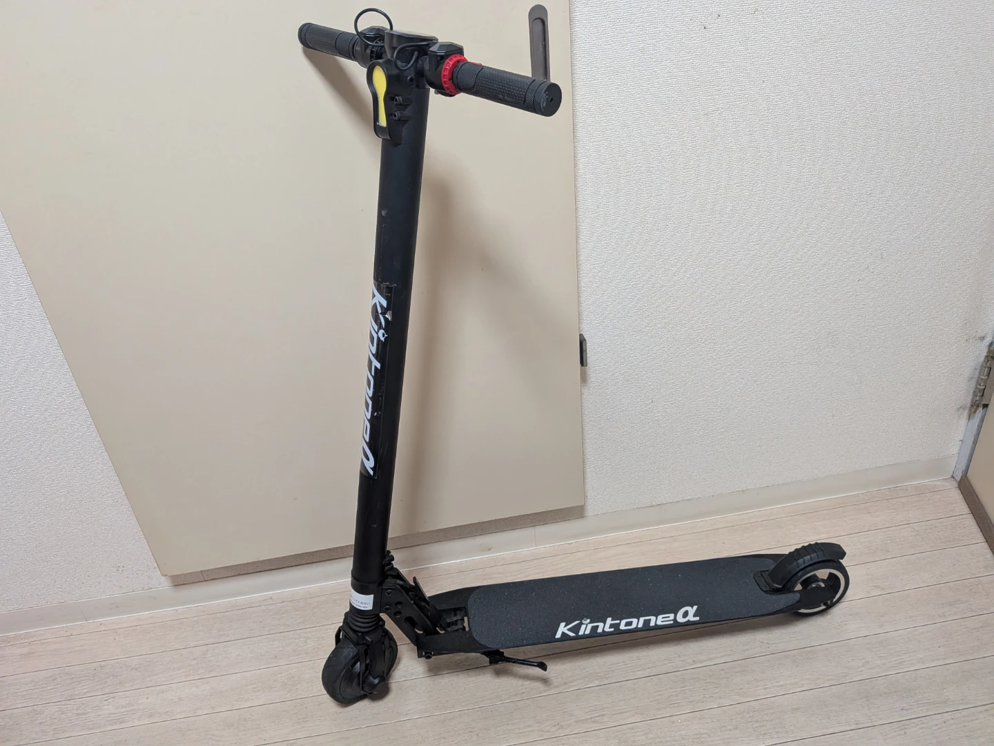 キントーン α 電動キックボード　バッテリー交換必要　本体のみ