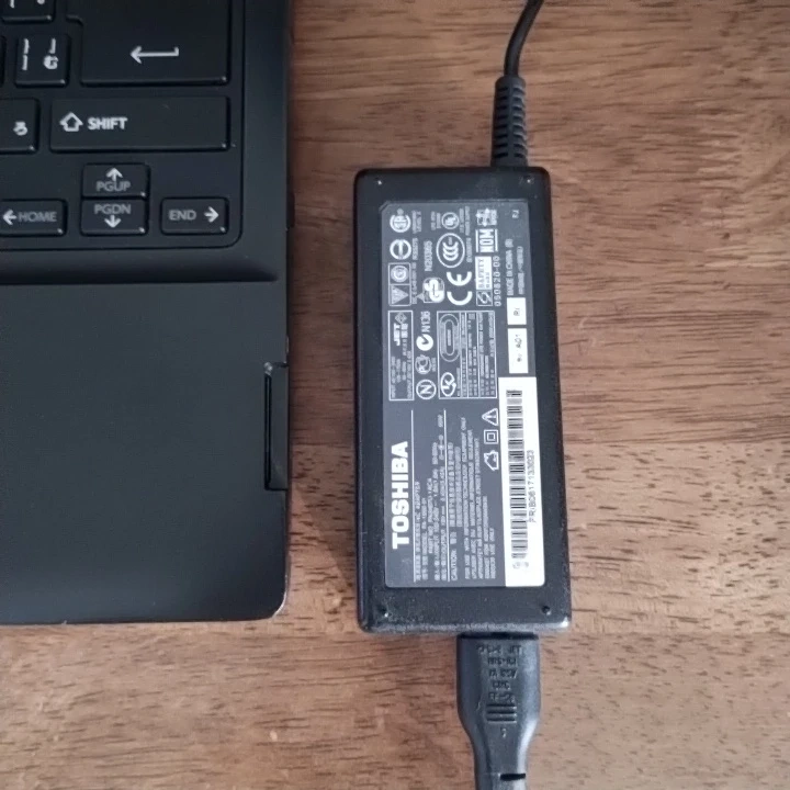 東芝 dynabook R734/M Windows11 美品の写真4枚目