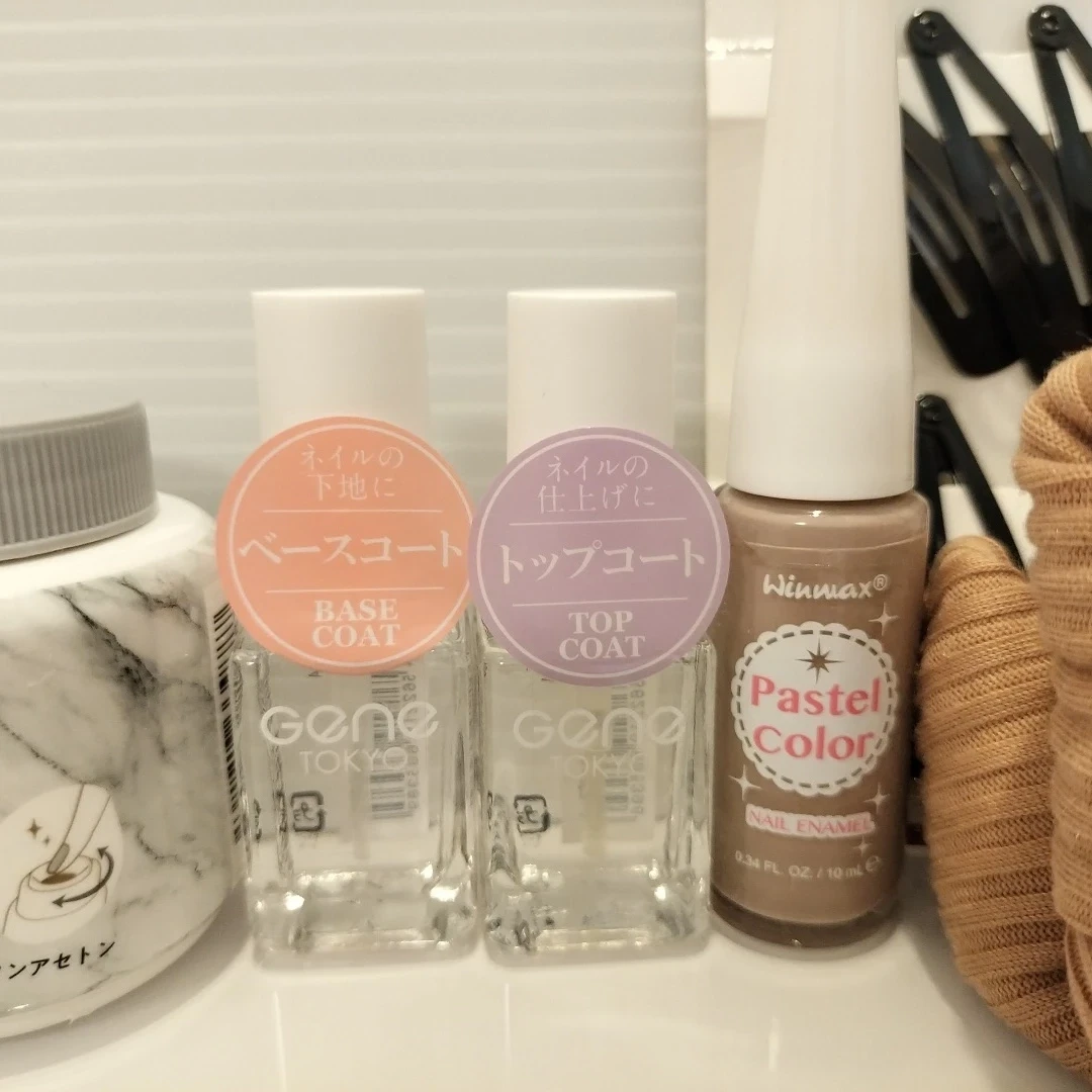 ネイルケア用品とヘアピンとヘアバンドセットの写真3枚目