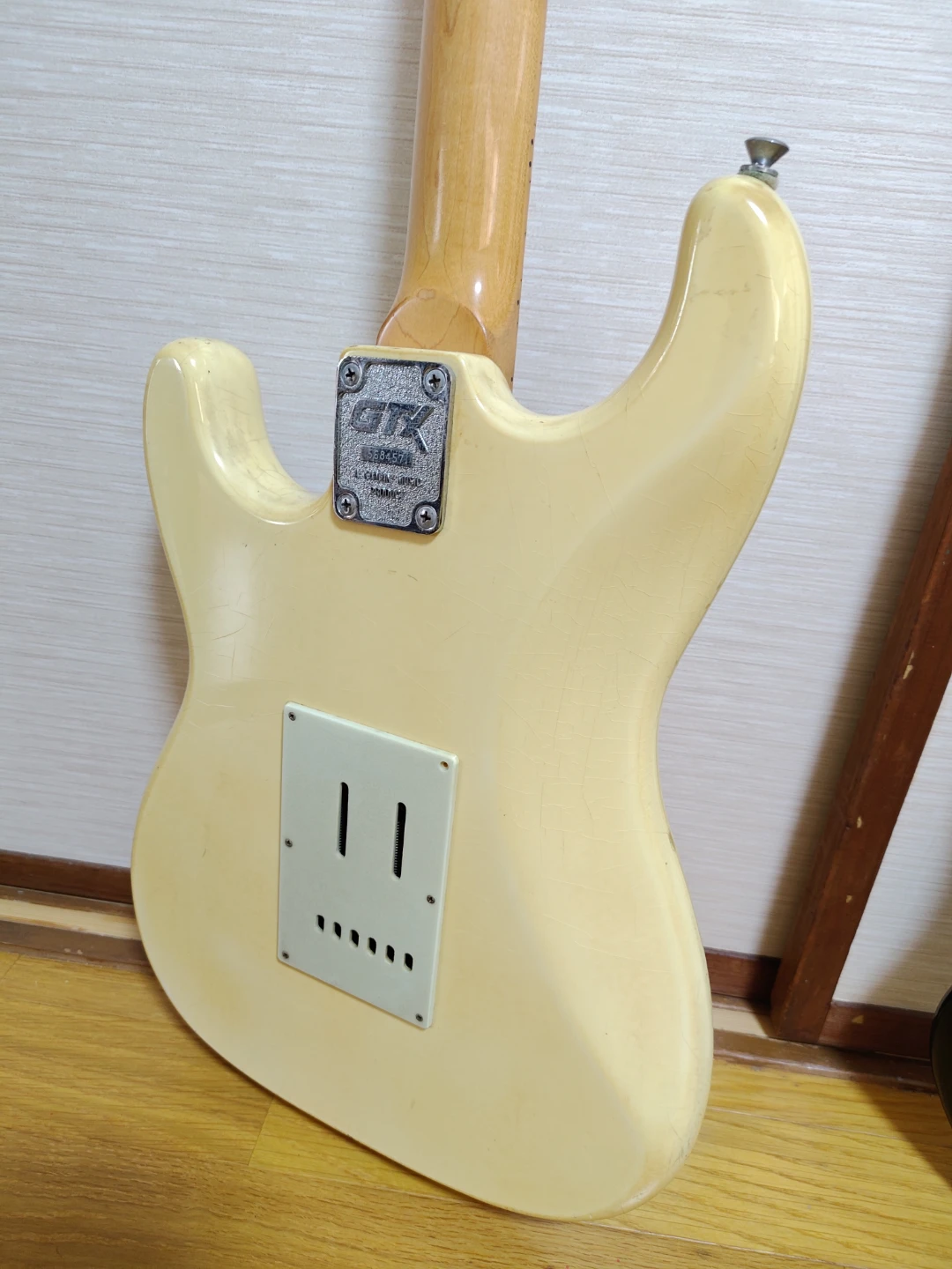 ギター２本　(Yamaha・GTX)　(音が確認済み)の写真5枚目