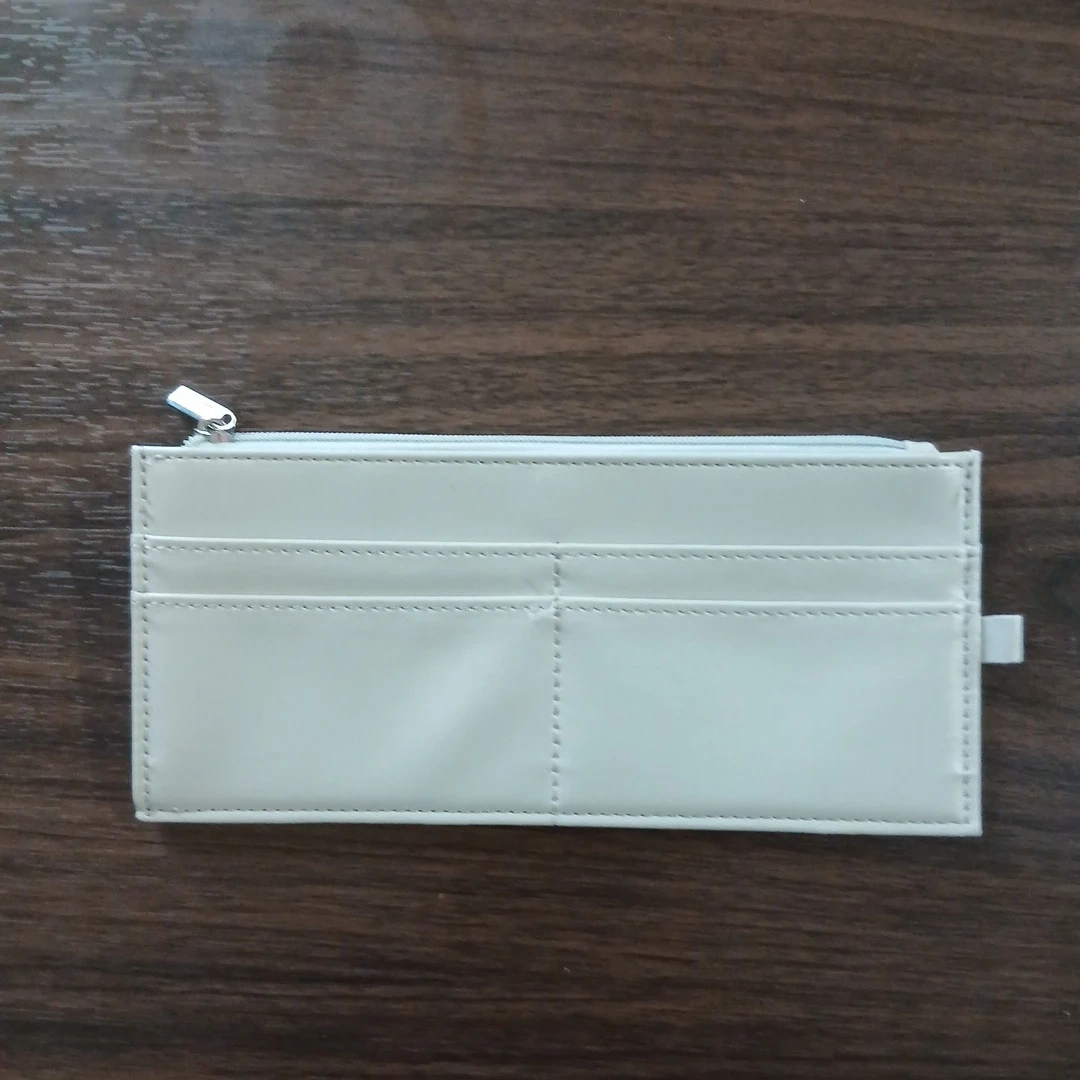 無印良品 ラウンドファスナー長財布 グレーの写真4枚目