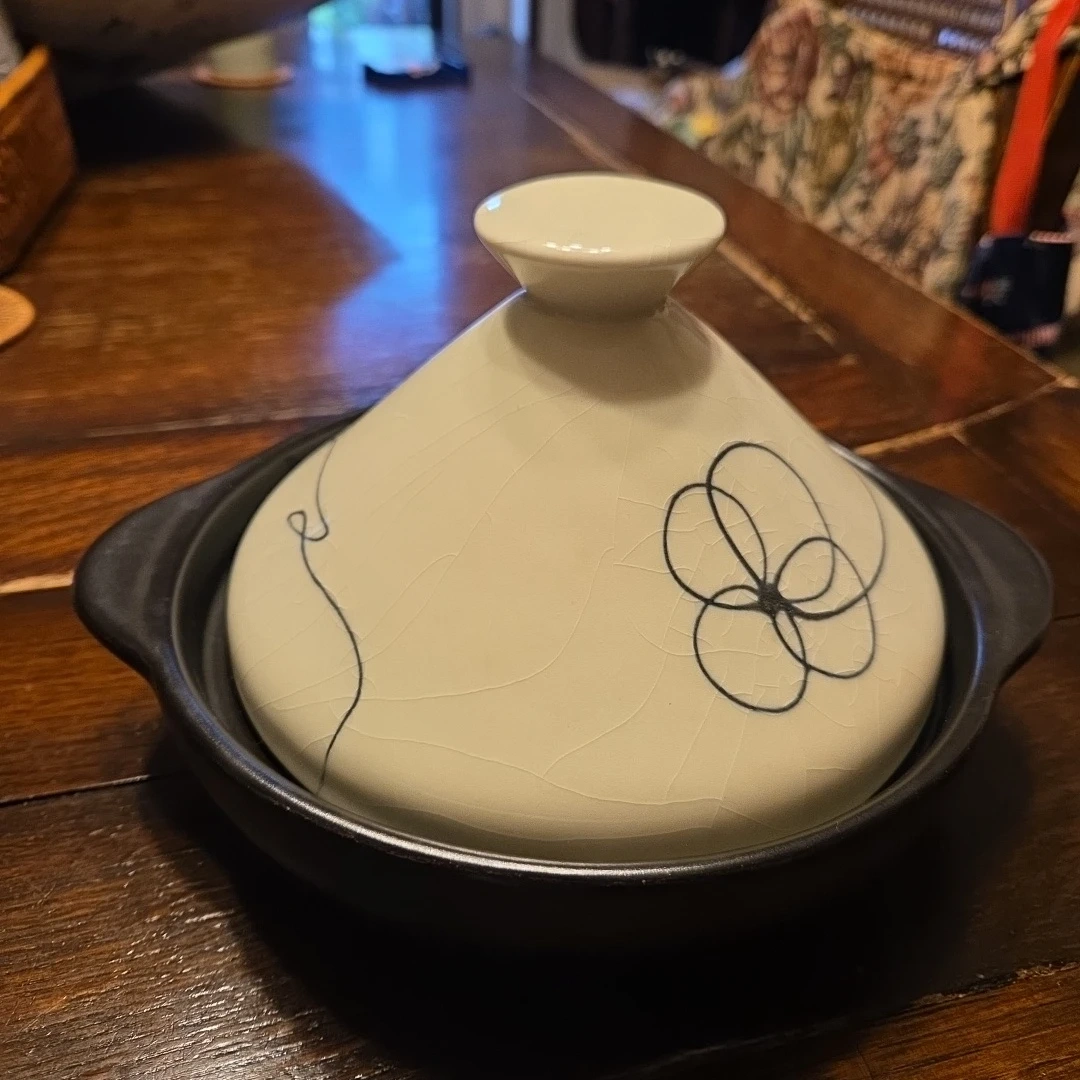 タジン鍋 陶器 花柄 黒白の写真2枚目