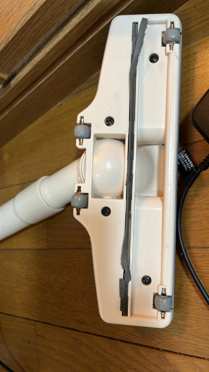 マキタ 充電式クリーナ CL105Dの写真3枚目